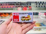  Mô hình xe tải cứu hộ Road Safety Equipment Transport Truck No.82 tỉ lệ 1:64 Tomica 224068 