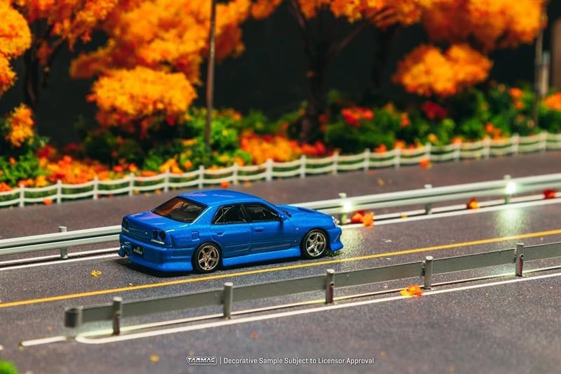  Mô hình xe Nissan R34 Skyline Sedan URAS -- Blue tỉ lệ 1:64 Tarmac Works T64G-088-BL 