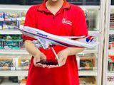 Mô hình máy bay Qatar FiFa World cup 2022 Boeing B777 có bánh xe kích thước 47cm no led MB47108 