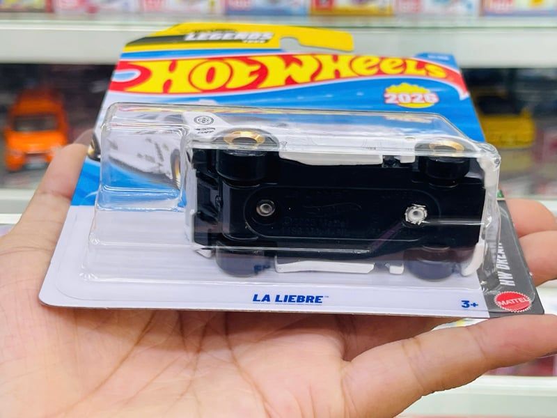 Mô hình xe La Liebre white Hot Wheels kim loại có bản quyền chính hãng tỉ lệ 1:64 C4982-LIEBRE 