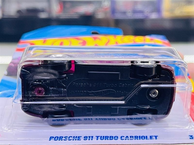  Mô hình xe Porsche 911 Turbo Cabriolet Hotwheels kim loại có bản quyền chính hãng tỉ lệ 1:64 C4982-PO 
