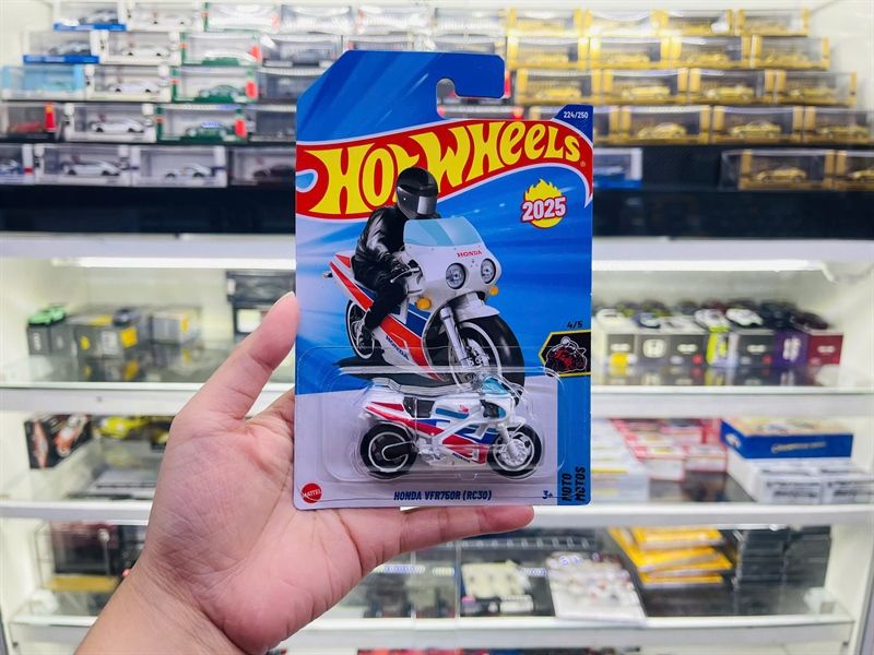 Mô hình xe mô tô Honda VFR750R (RC30) Hotwheels kim loại có bản quyền chính hãng tỉ lệ 1:64 C4982-HD 