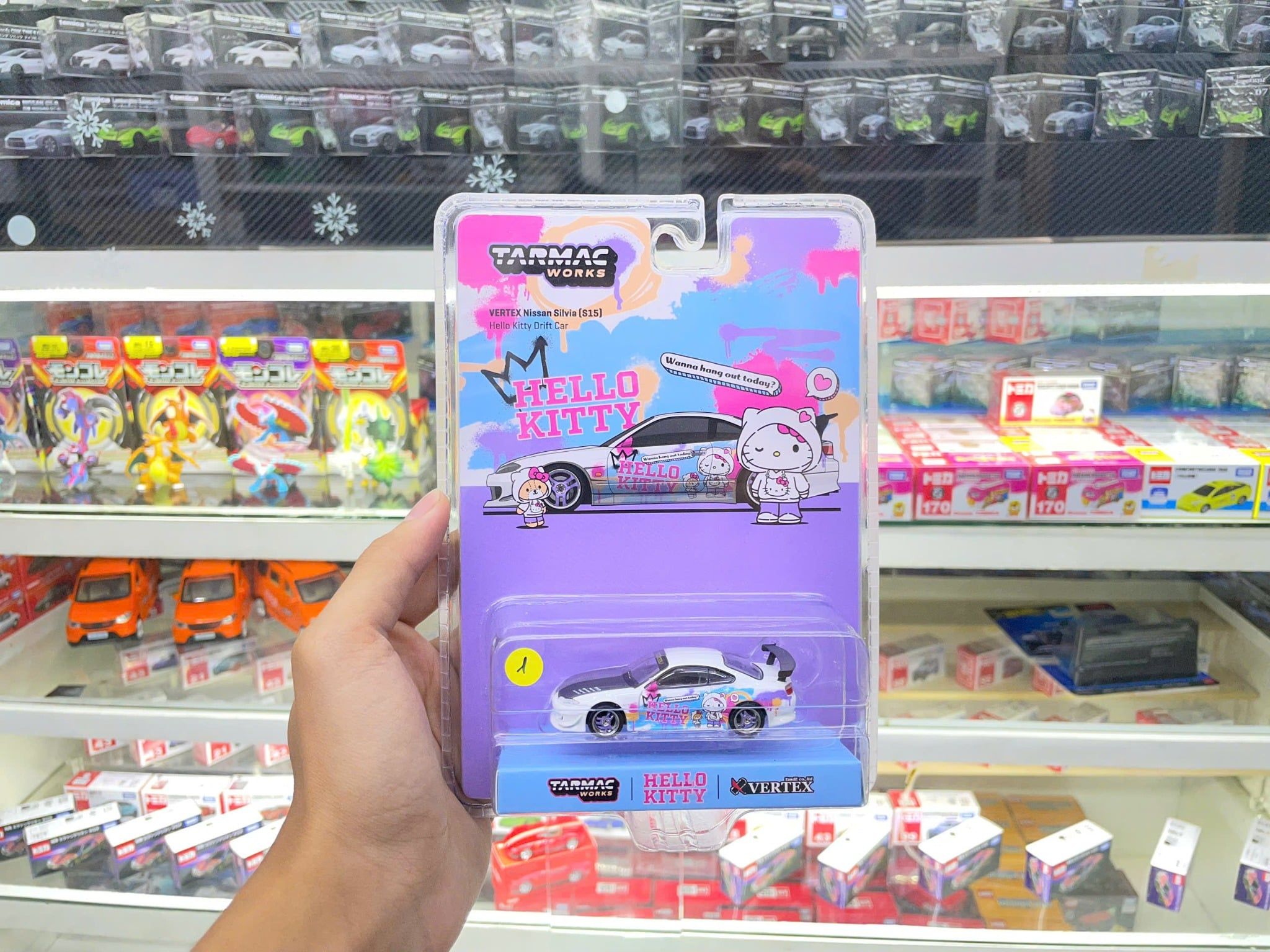  Mô hình xe Tarmac Works 1/64 Nissan Silvia (S15) Hello Kitty tỉ lệ 1:64 