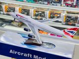  Mô hình máy bay British Airways Boeing B747 có bánh xe kích thước 47cm no led MB47107 