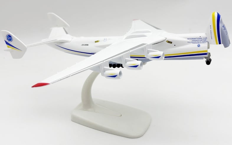  Đồ trang trí để bàn ( hình máy bay) kích thước (18.3*18.3*4.8)cm +/-10% Hui Gao Toy Factory - Antonov An-225 (head can open) 20cm MB20164 