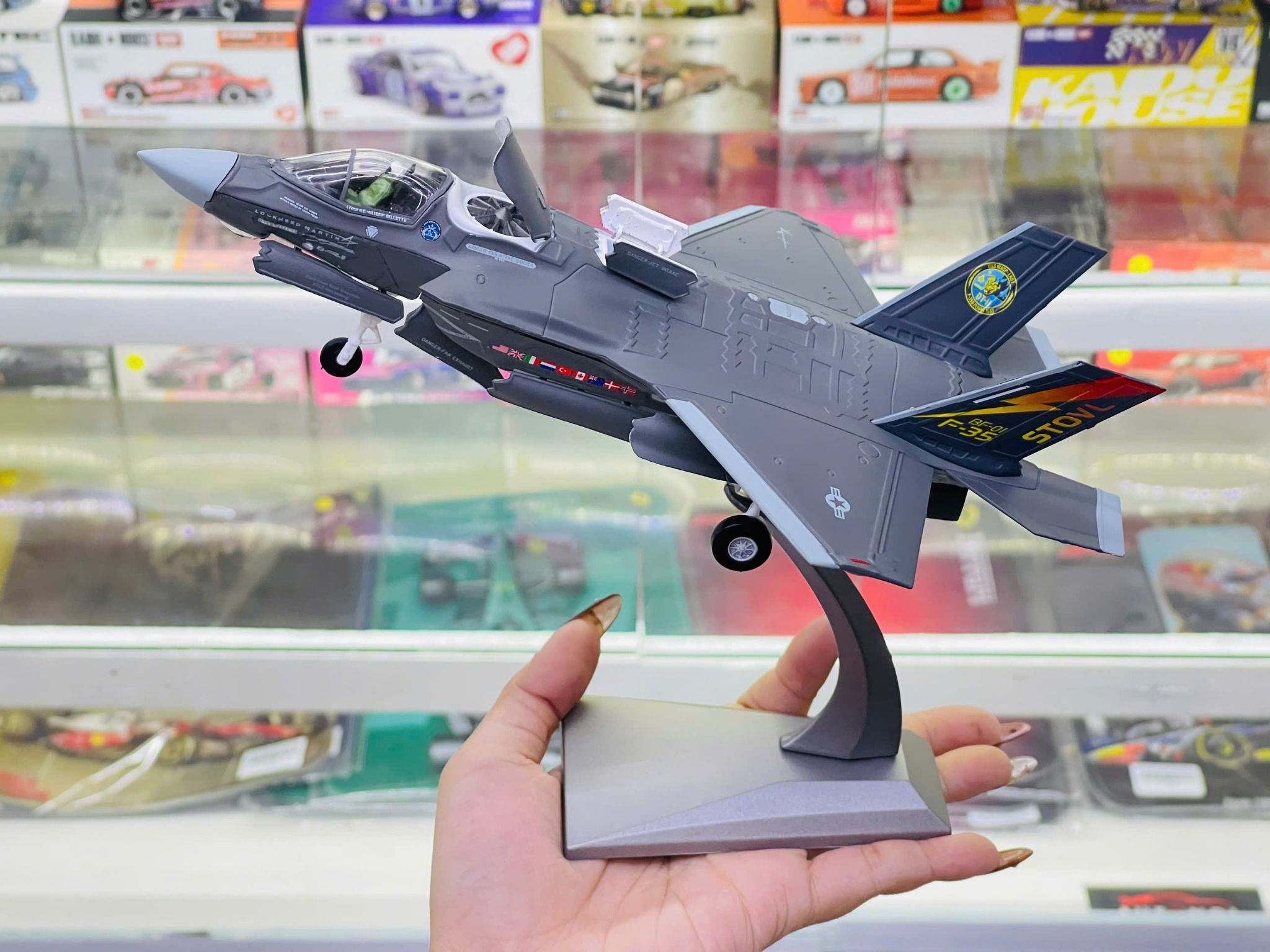  Mô hình máy bay chiến đấu ockheed Martin F-35B Lightning II 2006 US tỉ lệ 1:72 Ns models MBQS055 