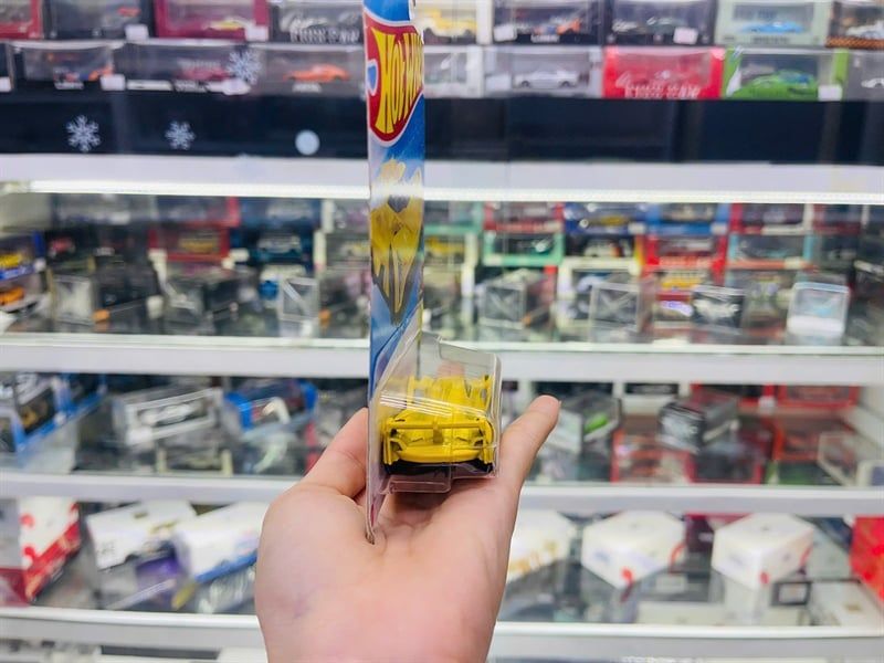  Mô hình xe Cadillac project GTP Hypercar yellow Hotwheels kim loại có bản quyền chính hãng tỉ lệ 1:64 C4982-CA 