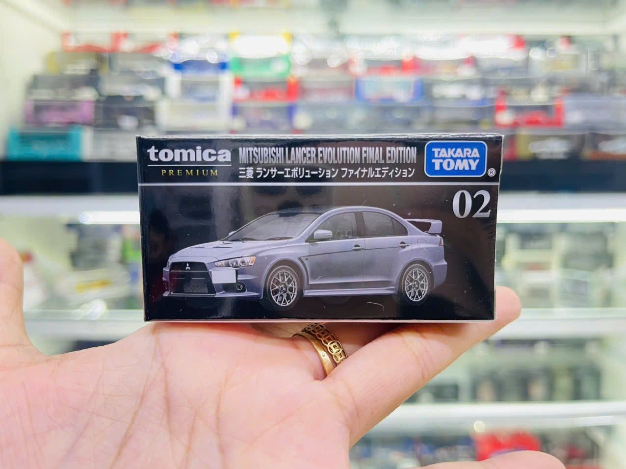  Mô hình xe Mitsubishi LANCER Evolution Final tỉ lệ 1:64 Premium Tomica 298168 