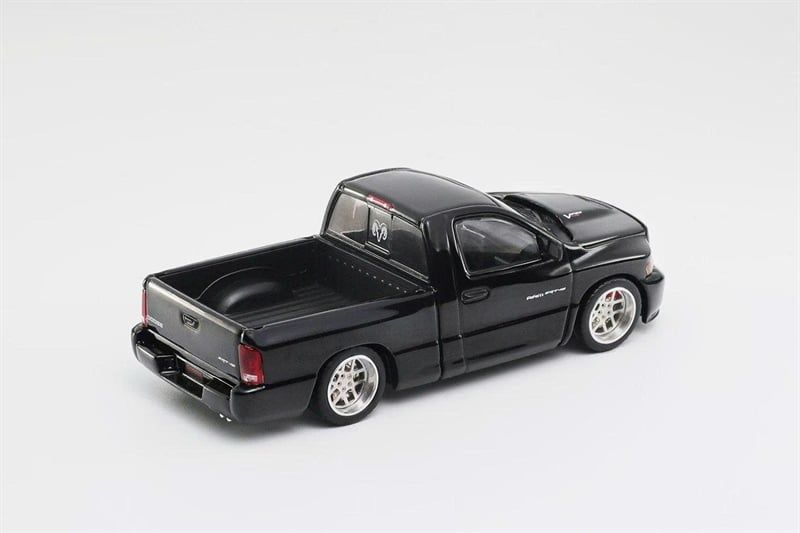  Mô hình xe Dodge Licensed Product - RAM SRT-10 Pickup tỉ lệ 1:64 Shoom64 x GCD OT64720 