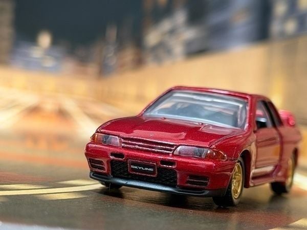  Mô hình xe Nissan Skyline GT-R (BNR32) red extra tỉ lệ 1:65 Tomica Premium 096191 