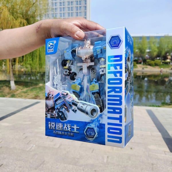  Mô hình xe biến hình Ultimate Destruction Deformation IDEAFLY HT13 