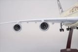  Mô hình máy bay Etihad Airbus A380 có bánh xe kích thước 47cm MB47100 