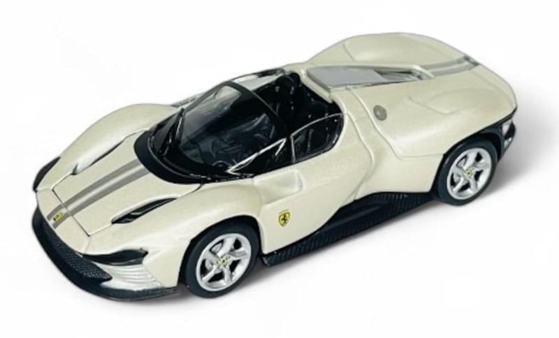  Mô hình xe Ferrari Daytona Sp3 white - Speed Icon bản card tỉ lệ 1:64 Maisto 15710 
