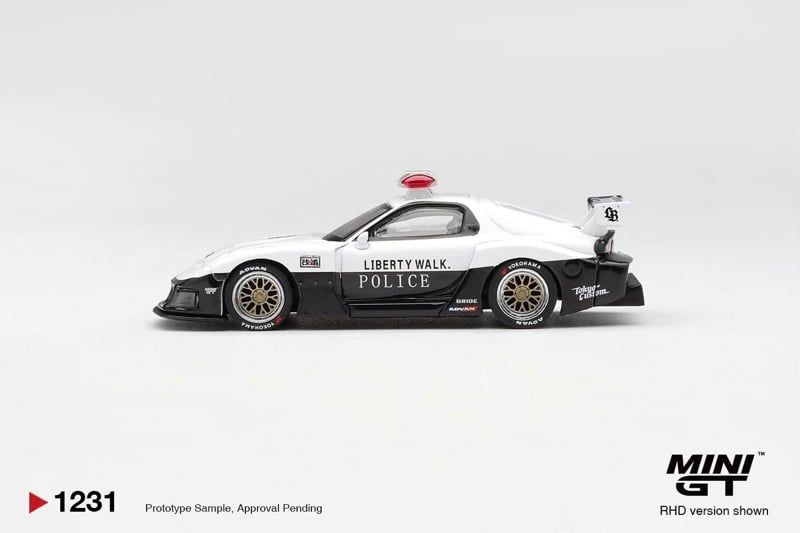  Mô hình xe MAZDA RX-7 LB-Super Silhouette Police bản card tỉ lệ 1:64 MiniGT MGT01231 NO CHASE CAR 