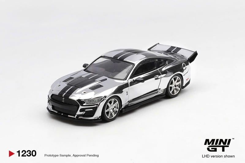  Mô hình xe Shelby GT500 Dragon Snake Concept Chrome Silver bản card tỉ lệ 1:64 MiniGT MGT01230 