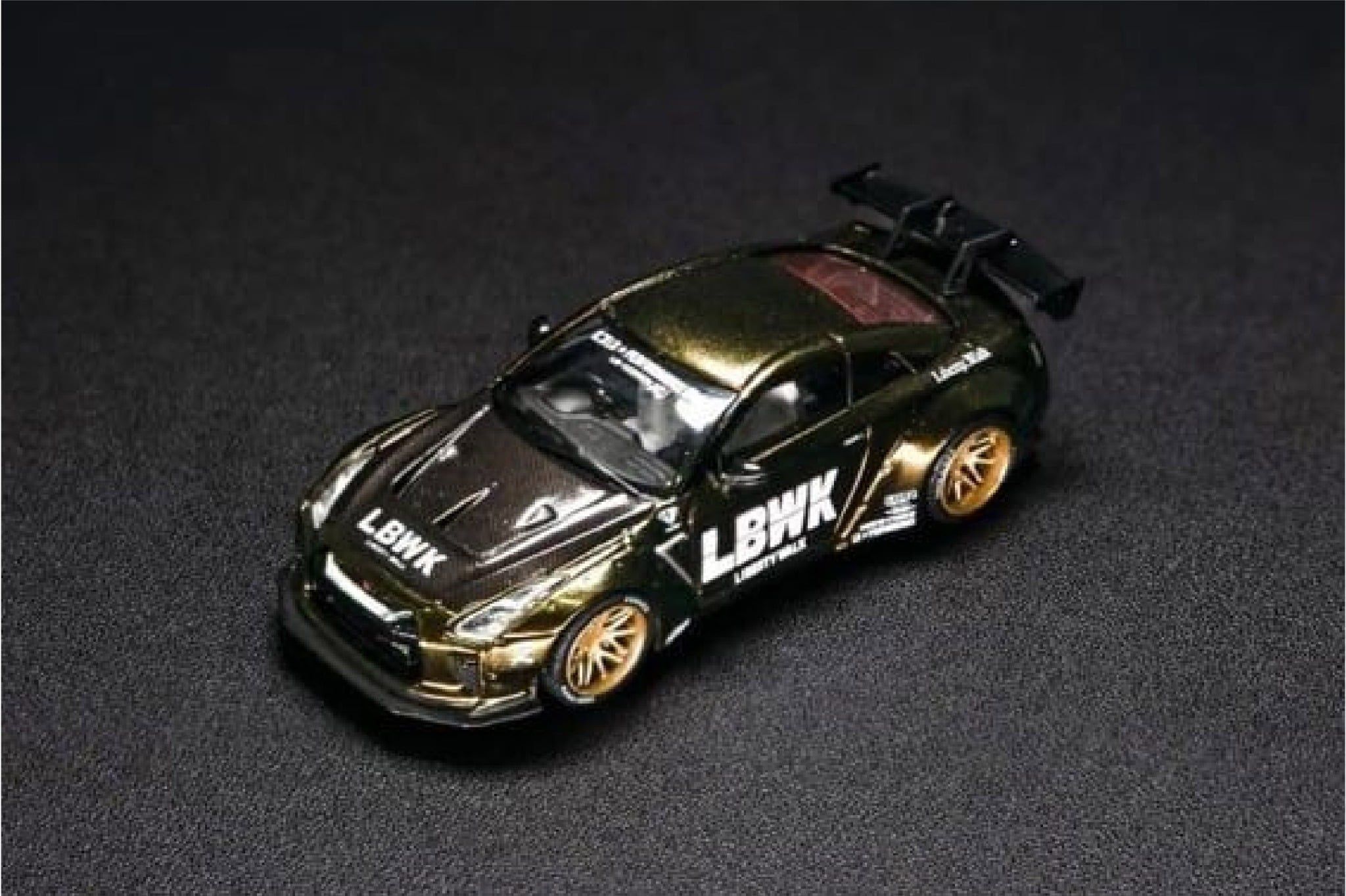  Mô hình xe Nissan GTR R35 LBWK Titanium Chameleon tỉ lệ 1:64 TPC model OT64799 