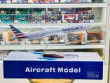  Mô hình máy bay American Boeing B777 có bánh xe kích thước 47cm no led MB47112 