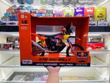  Mô hình xe mô tô cào cào Redbull KTM Racing 45 Rally Dakar 2024 tỉ lệ 1:6 Maisto 32246 