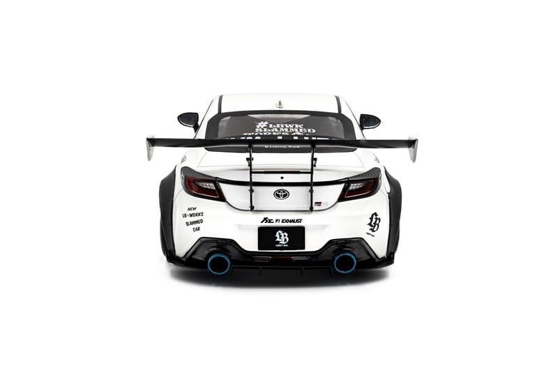  Mô hình xe ô tô Toyota GR86 LBWK Liberty Walk Body Kit white pearl tỉ lệ 1:18 Solido model S1813602 
