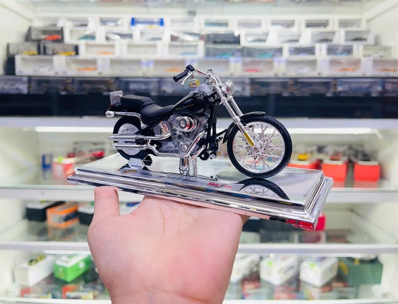 Mô hình xe Harley Davidson 2000 FXSTD SOFTAIL DEUCE 1:18 Maisto MT18022 