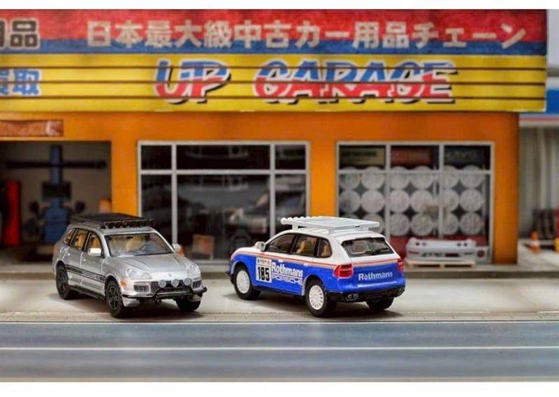  Mô hình xe Porsche Cayenne Turbo S 957 tỉ lệ 1:64 Street Weapon OT64461 