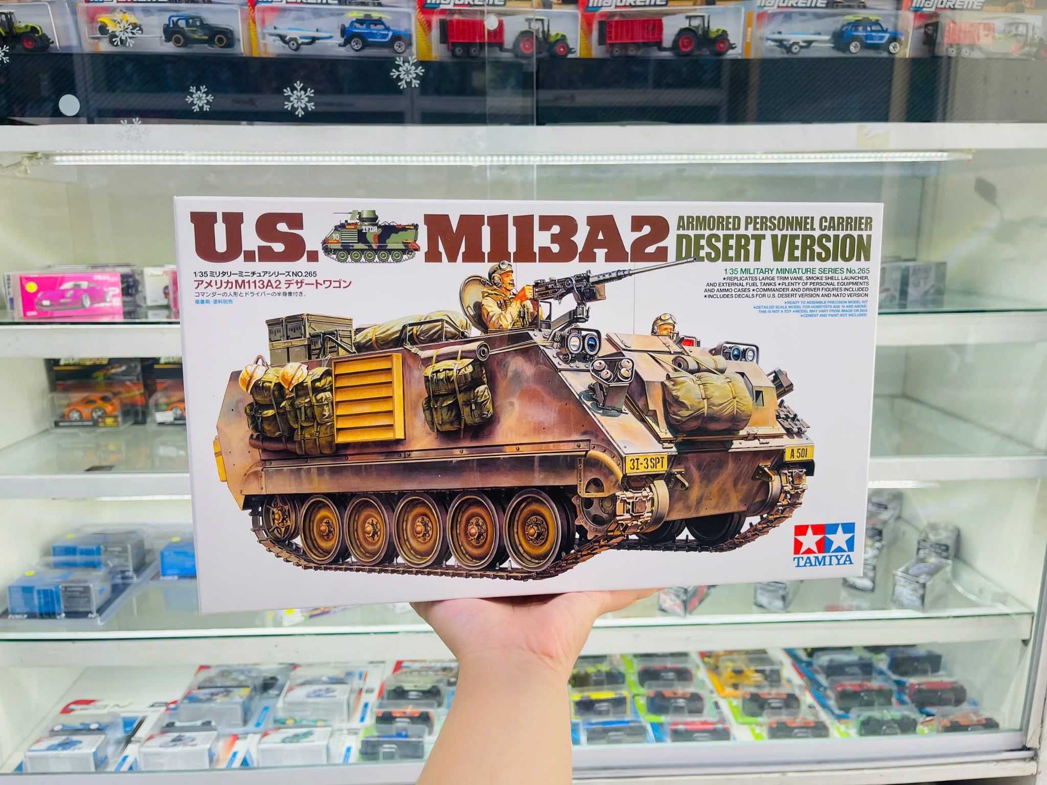  Mô hình lắp ráp xe tăng US M113A2 Desert Ver tỉ lệ 1:35 Tamiya 35265 