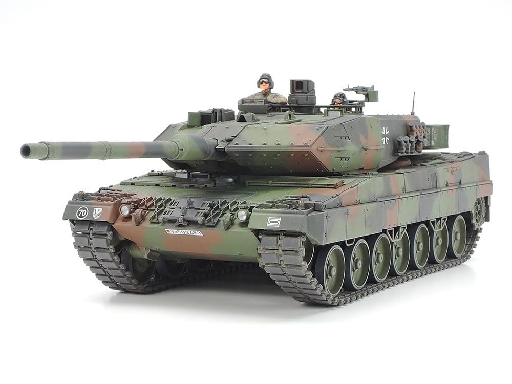  Mô hình lắp ráp xe tăng Leopard 2 A6 Main Battle Tank tỉ lệ 1:35 Tamiya 35271 