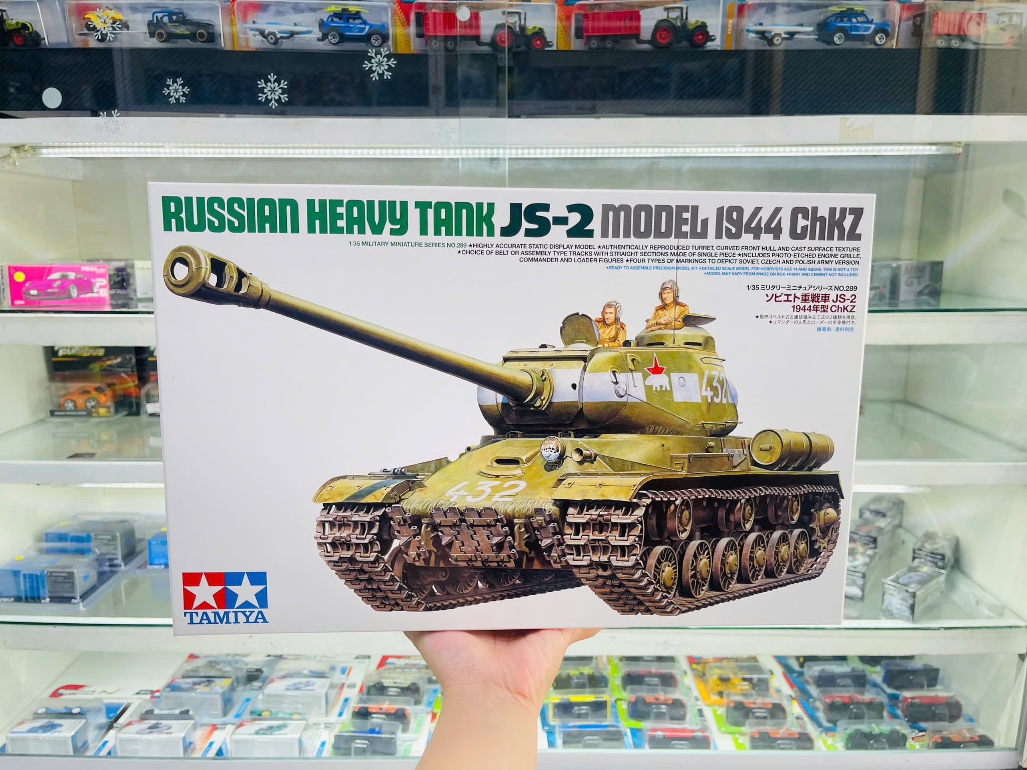  Mô hình lắp ráp xe tăng Russian Heavy Tank JS-2 Model 1944 ChKZ tỉ lệ 1:35 Tamiya 35289 