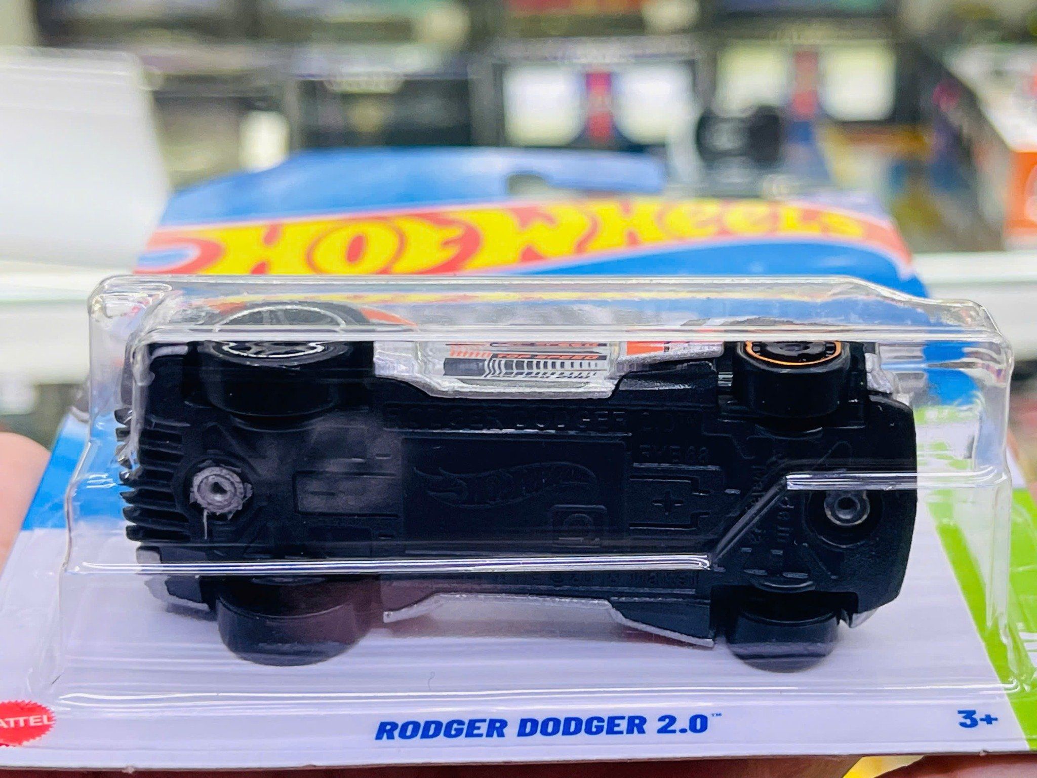  Mô hình xe Dodge Charger Rodger Dodger 2.0 EV Hotwheels kim loại có bản quyền chính hãng tỉ lệ 1:64 C4982-DO 