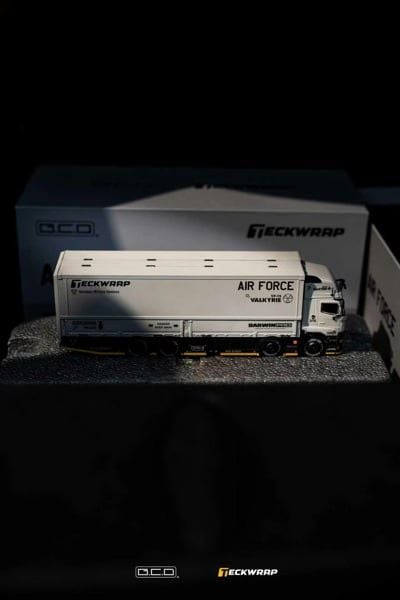  Mô hình xe Hino Profia 2018 Transport Truck Air Force Livery tỉ lệ 1:64 GCD x Teckwrap x DarwinPRO KS-118-688 