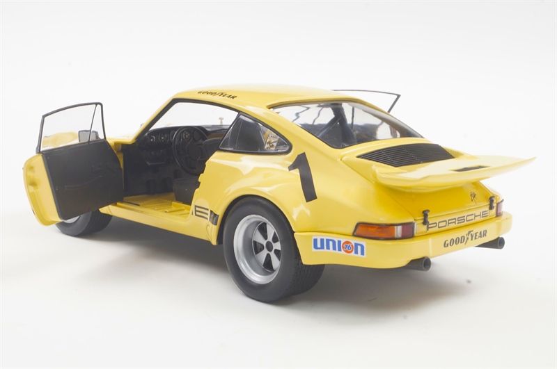  Mô hình xe ô tô Porsche 911 ROC - IROC Riverside 1974 #1 Fittipaldi tỉ lệ 1:18 Solido model S1810703 