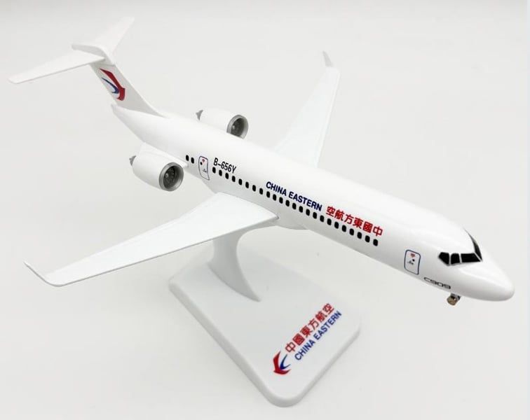  Mô hình máy bay China Eastern C909 (ARJ) 24cm MB24003 