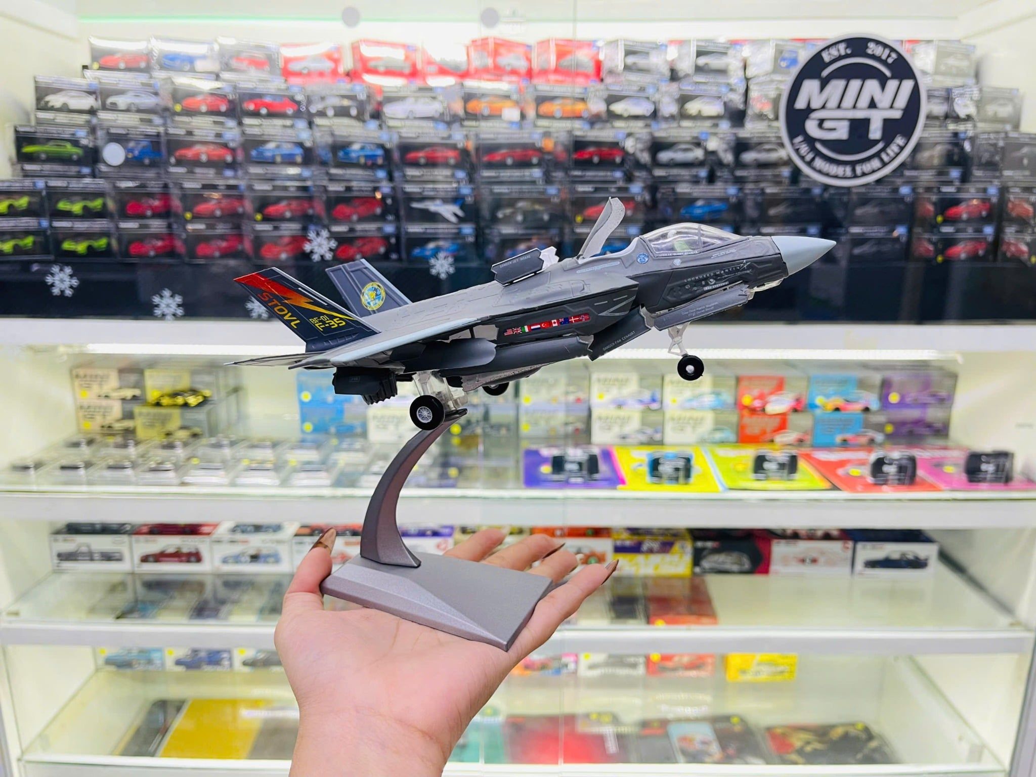  Mô hình máy bay chiến đấu ockheed Martin F-35B Lightning II 2006 US tỉ lệ 1:72 Ns models MBQS055 