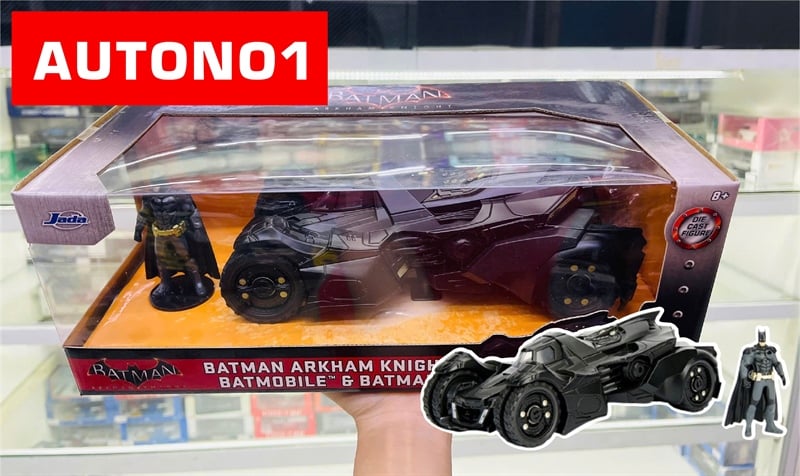  Mô hình xe Batman 2015 Arkham Knight Batmobile W/Batman Figure DC Comics tỉ lệ 1:24 Jada Toys 98037 