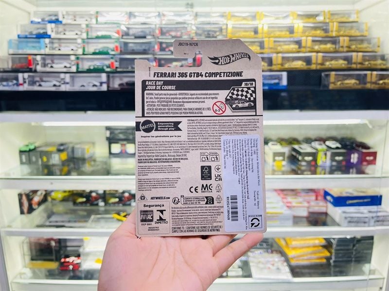  Mô hình xe Ferrari 365 GTB4 Competizione Yellow Hotwheels kim loại có bản quyền chính hãng tỉ lệ 1:64 C4982-FE 