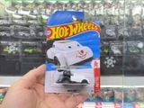  Mô hình xe Quick chat white Hot Wheels kim loại có bản quyền chính hãng tỉ lệ 1:64 C4982-FA 