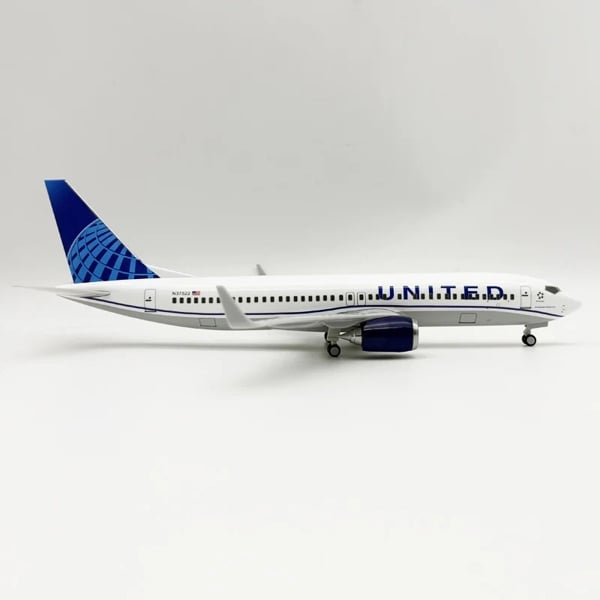  Đồ trang trí để bàn ( hình máy bay) kích thước (36*15*7,5)CM +/-10% Hui Gao Toy Factory - United B737 30cm MB30058 