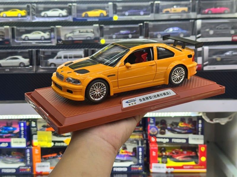  Xe ô tô mô hình bằng hợp kim và nhựa BM M3 GTR E46  tỉ lệ 1:24 JCJ24452 Alloy Model OT24128 