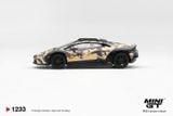  Mô hình xe Lamborghini Huracán Sterrato All Terrarin - SABBIA tỉ lệ 1:64 MiniGT MGT01233 