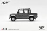  Mô hình xe Land Rover Defender 110 Crew Cab “Skyfall” tỉ lệ 1:64 MiniGT MGT00918-007 