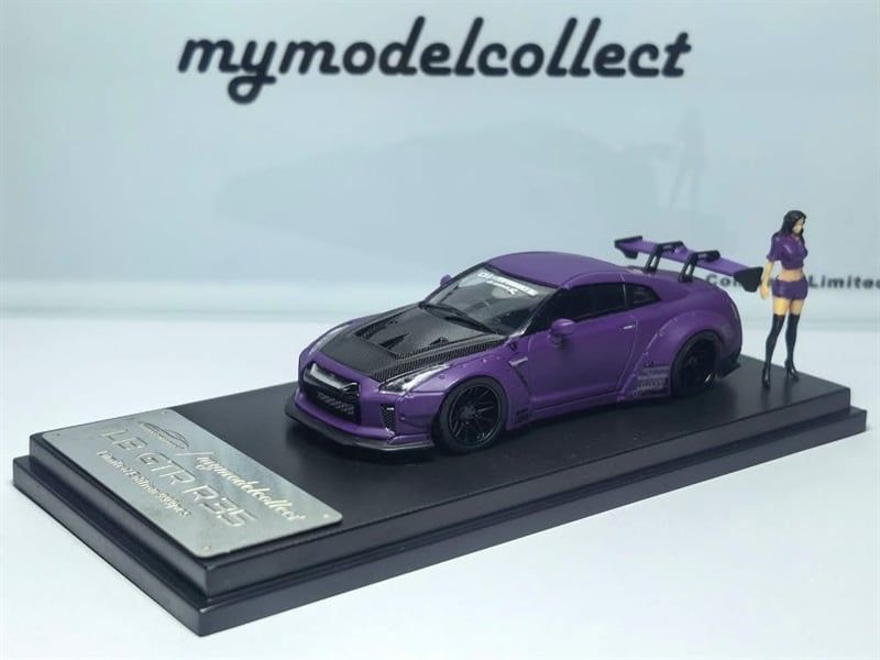  Mô hình xe Nissan GTR R35 Matt Purple Carbon Fiber Cover Paint + Includes Figure tỉ lệ 1:64 Mymodelcollect OT64756 