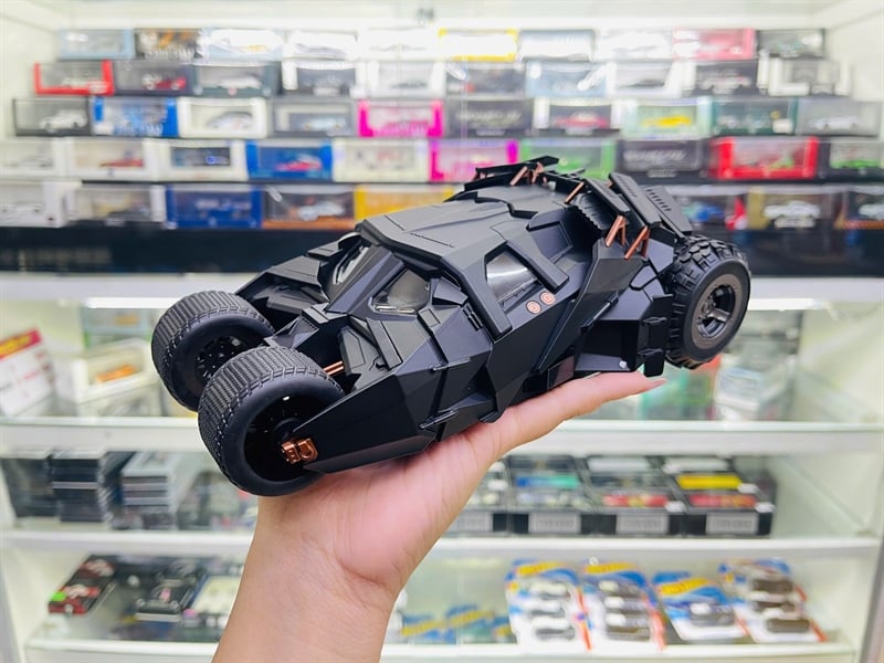  Xe ô tô mô hình bằng hợp kim và nhựa Batman  Tumbler phun hơi nước tỉ lệ 1:24 Alloy Model C0211006C OT24088 