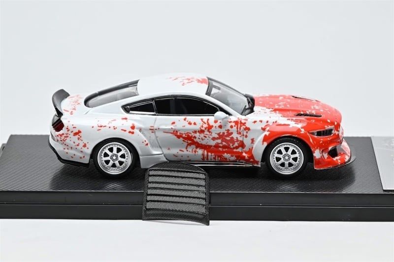  Mô hình xe Ford Mustang Clinched Wildbody tỉ lệ 1:64 Liberty64 OT64765 