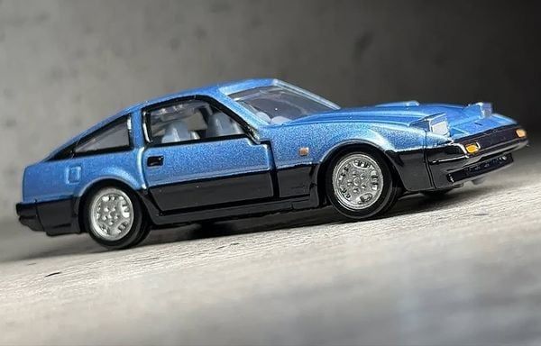  Mô hình xe Nissan Fairlady Z Z31 No.15 tỉ lệ 1:64 Tomica Premium PRM 936374 