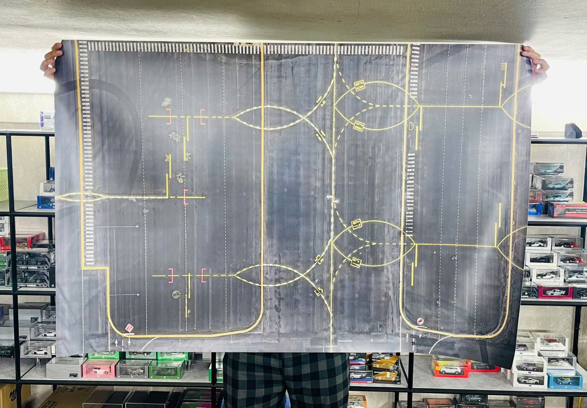  Phụ kiện trưng bày bãi đáp, đường băng chất liệu in pp 80x120cm cán mờ chống nước bụi bẩn dành cho máy bay mô hình nhiều tỉ lệ DR053 