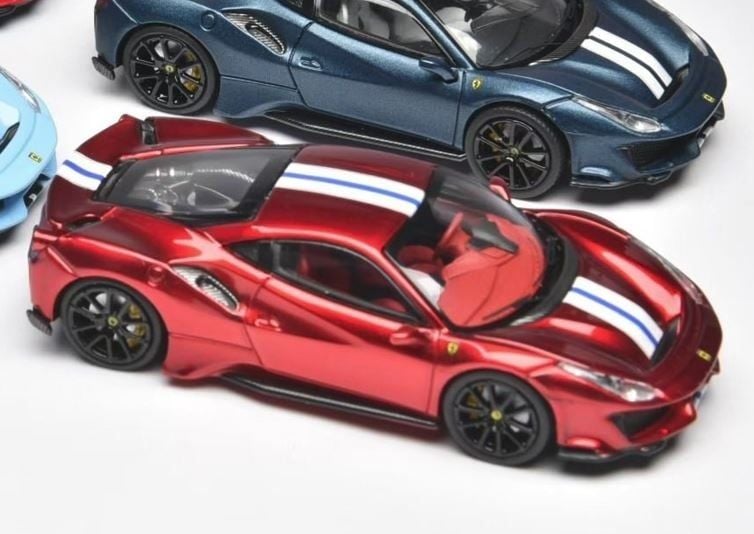  Mô hình xe Ferrari 488 Pista Novitec mở được nắp máy sau tỉ lệ 1:64 Ichiban model OT64511 