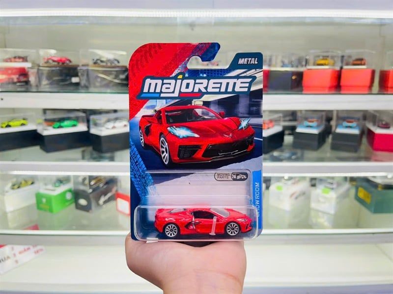  Mô hình xe Showroom Chevrolet Corvette red premium tỉ lệ 1:64 Majorette 8502000000 
