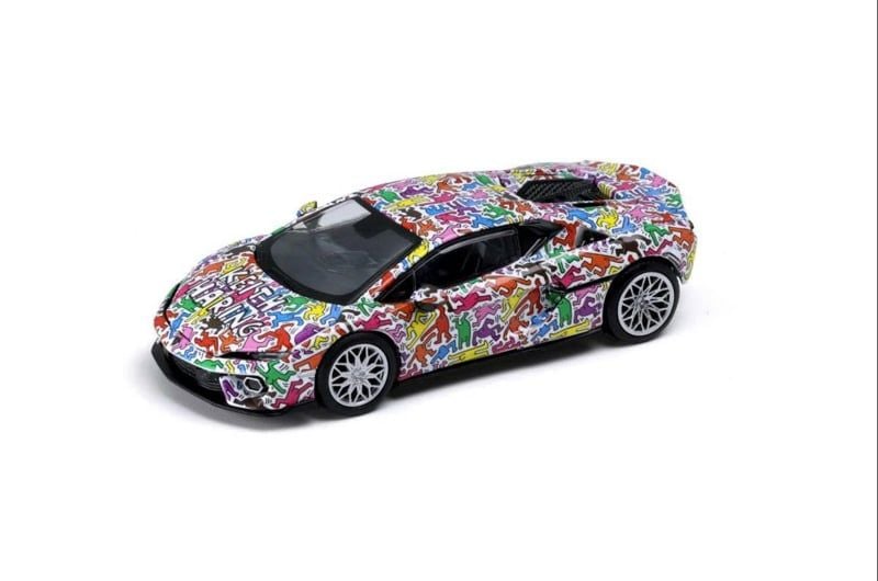  Mô hình xe Lamborghini Temerario x Keith Haring limited 2999 pcs tỉ lệ 1:64 Trends Hobby 241082G 