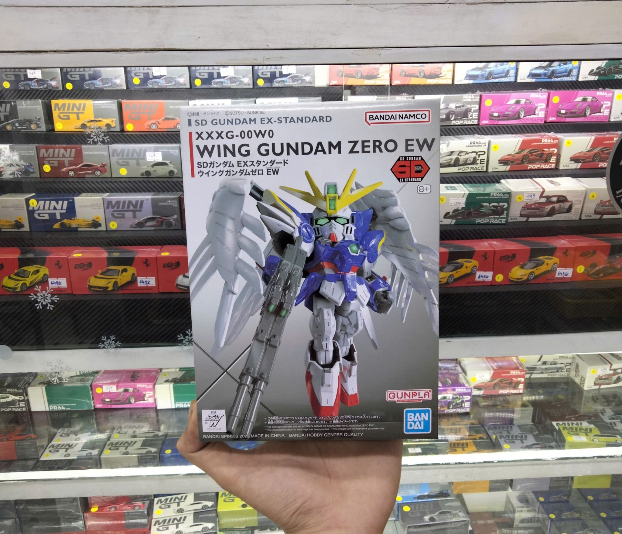  Mô hình figure lắp ráp SD Gundam Ex-Standard Wing Gundam Zero EW Bandai 4573102656186 