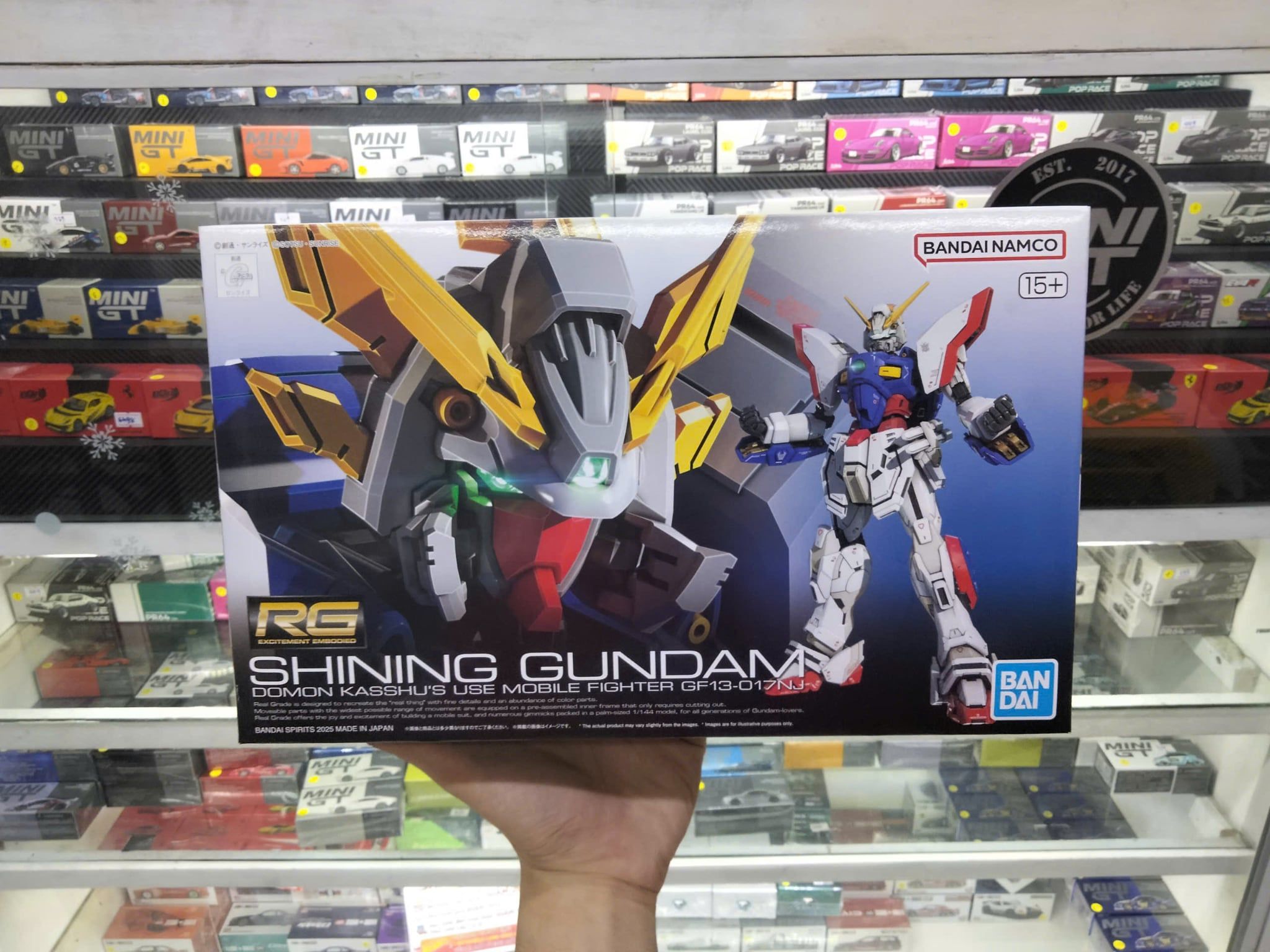  Mô hình figure lắp ráp gundam RG 1/144 Shining Gundam Bandai 4573102685582 